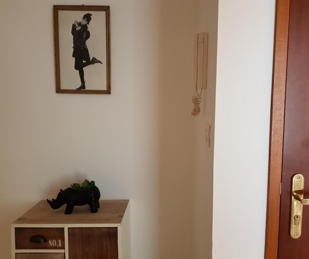 Appartement Le Pompidou T2 Pour 2 à 4 Pers Avec Parking Privé&balcon Place Ney