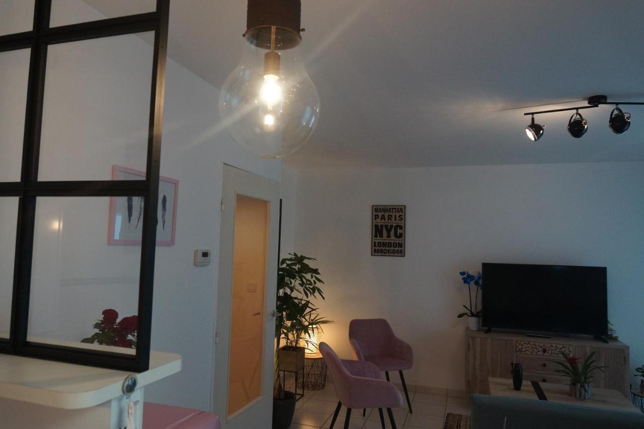 Appartement Le Pompidou T2 Pour 2 à 4 Pers Avec Parking Privé&balcon Place Ney Angers