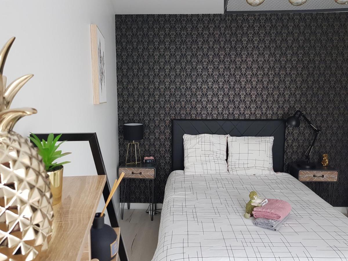 Le Pompidou T2 Pour 2 A 4 Pers Avec Parking Prive & Balcon Place Ney * Angers